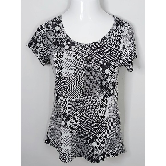 LuLaRoe Black and White Abstract Scoop Neck Top XS - Picture 1 of 9